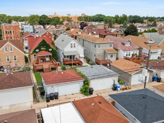 6049 W School Street, Chicago, IL 60634