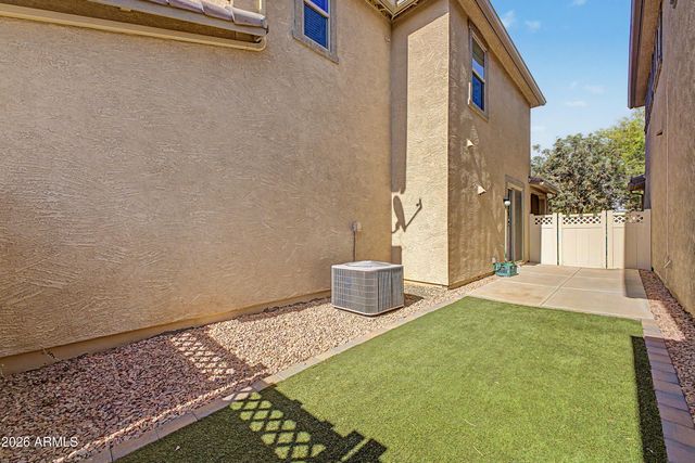 931 S SABINO Drive, Gilbert, AZ 85296