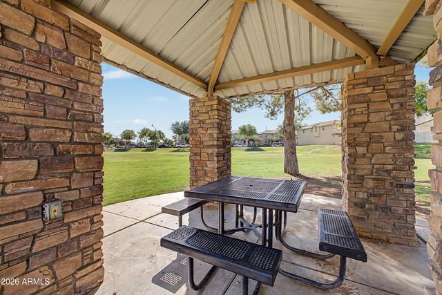 931 S SABINO Drive, Gilbert, AZ 85296