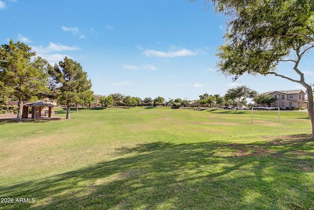 931 S SABINO Drive, Gilbert, AZ 85296
