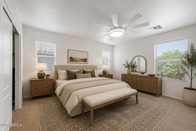 931 S SABINO Drive, Gilbert, AZ 85296