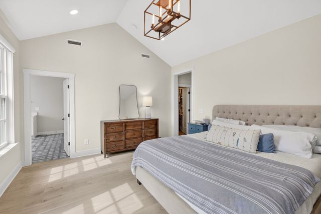 901B Gale Ln, Nashville, TN 37204