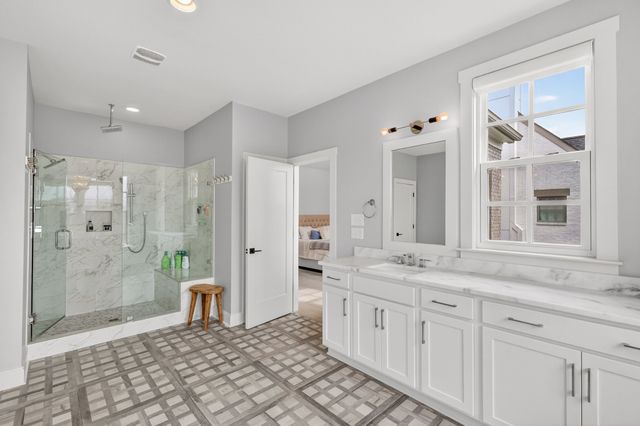 901B Gale Ln, Nashville, TN 37204