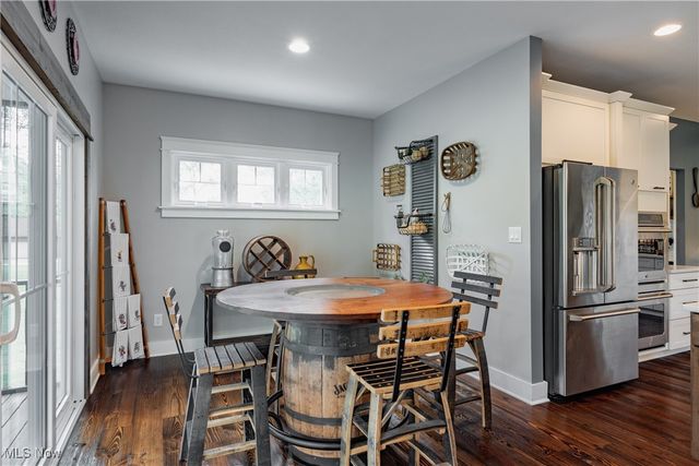 2 Millers Landing, Parkersburg, WV 26104