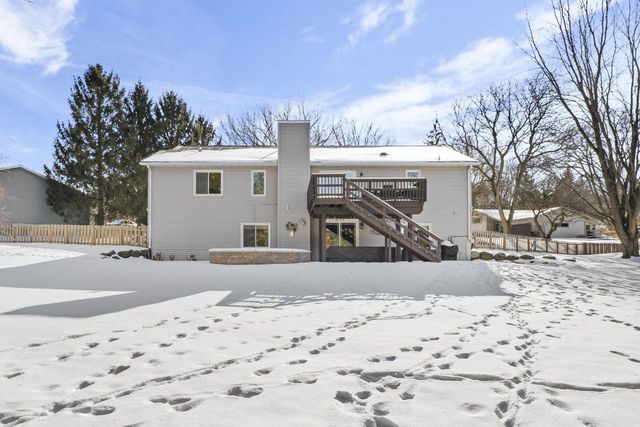 5564 Colleen Circle, Fitchburg, WI 53711