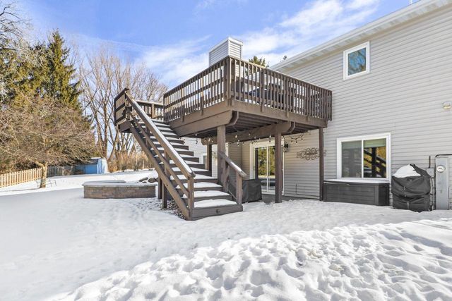 5564 Colleen Circle, Fitchburg, WI 53711