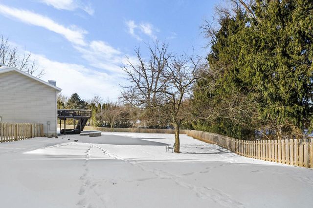 5564 Colleen Circle, Fitchburg, WI 53711