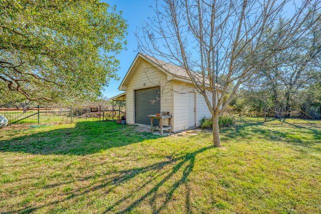 121 Amber CRK, Burnet, TX 78611