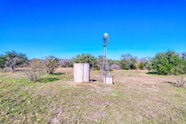 121 Amber CRK, Burnet, TX 78611