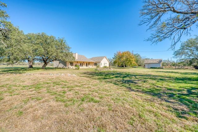 121 Amber CRK, Burnet, TX 78611