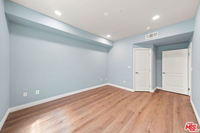 2743 Montrose Avenue 108, Montrose, CA 91020