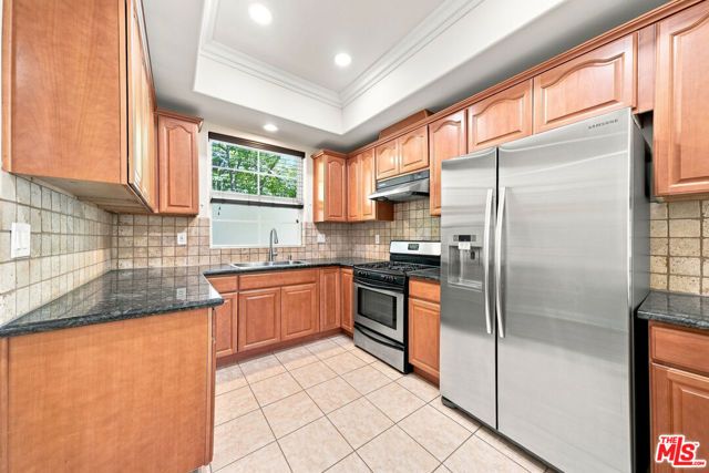 2743 Montrose Avenue 108, Montrose, CA 91020
