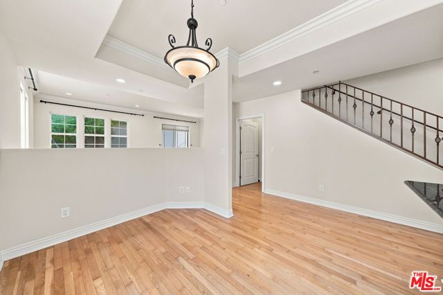 2743 Montrose Avenue 108, Montrose, CA 91020