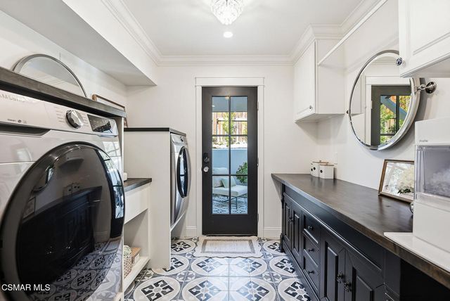 1944 Stonesgate Street, Westlake Village, CA 91361