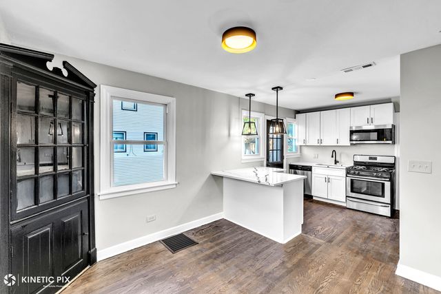3041 W 113th Place, Merrionette Park, IL 60803