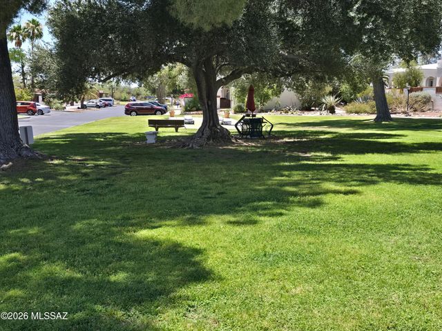 210 W Camino Alameda, Green Valley, AZ 85614
