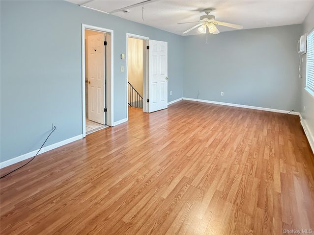 1206 Chelsea Cove S, Hopewell Junction, NY 12533