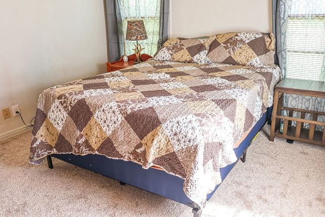 725 S Austin Street, De Leon, TX 76444