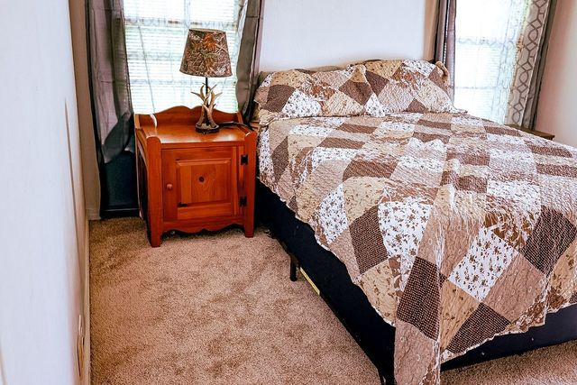 725 S Austin Street, De Leon, TX 76444