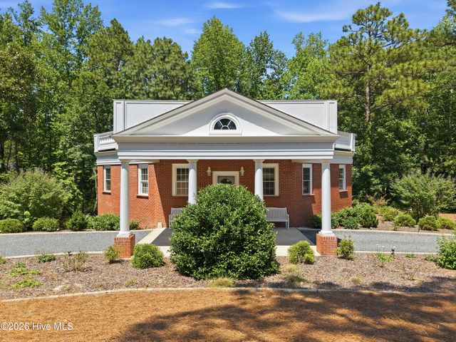 195 Canter Lane, Pinehurst, NC 28374