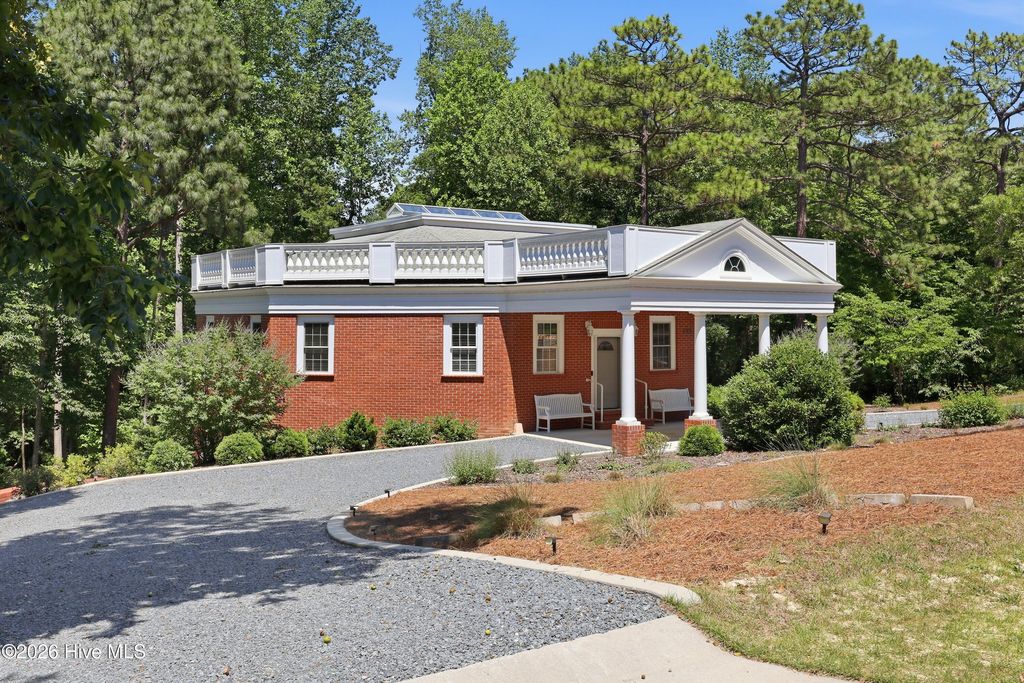 195 Canter Lane, Pinehurst, NC 28374