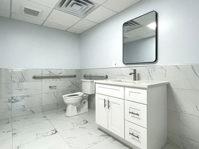 64R Hancock St 201, Braintree, MA 02184