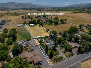 2199 Kings Highway, Medford, OR 97501