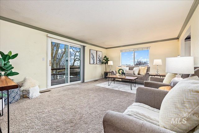 3804 Dorman Ave, Caldwell, ID 83605