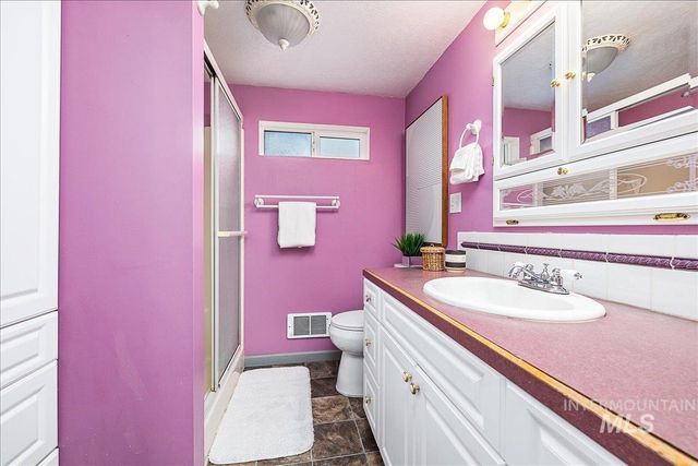 3804 Dorman Ave, Caldwell, ID 83605