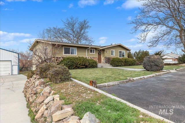 3804 Dorman Ave, Caldwell, ID 83605