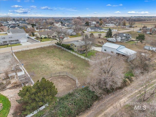 3804 Dorman Ave, Caldwell, ID 83605