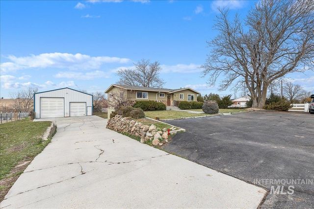 3804 Dorman Ave, Caldwell, ID 83605