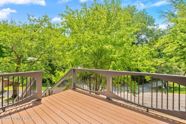 3703 Trail Ridge Rd, Louisville, KY 40241