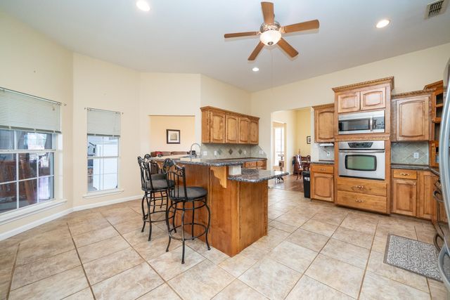 2266 Big Woods, Longview, TX 75605