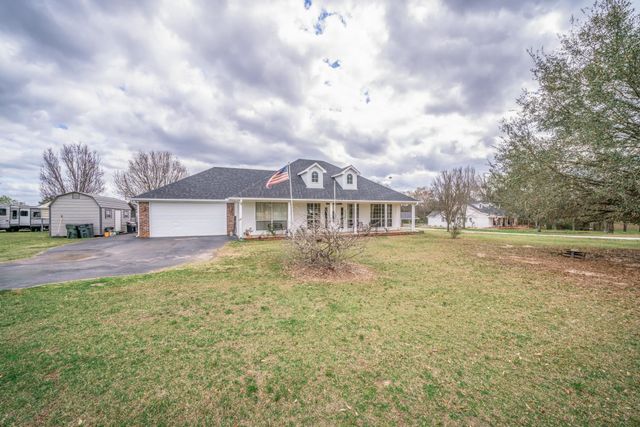 2266 Big Woods, Longview, TX 75605