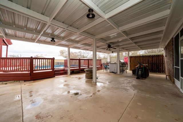 2266 Big Woods, Longview, TX 75605