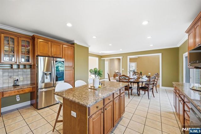 56 Burnet Hill Road, Livingston, NJ 07039