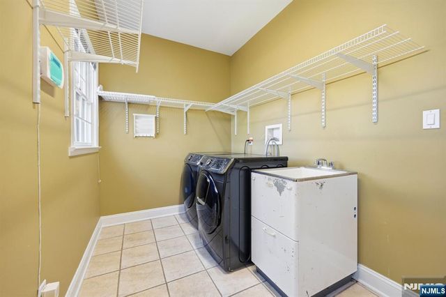 56 Burnet Hill Road, Livingston, NJ 07039