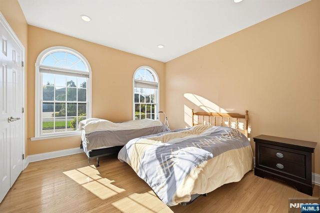 56 Burnet Hill Road, Livingston, NJ 07039