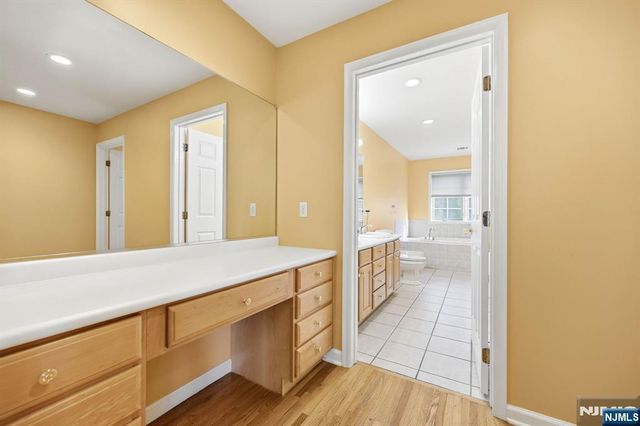 56 Burnet Hill Road, Livingston, NJ 07039