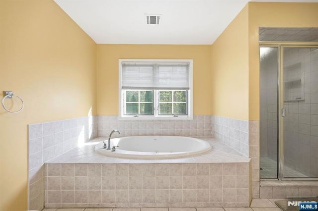 56 Burnet Hill Road, Livingston, NJ 07039