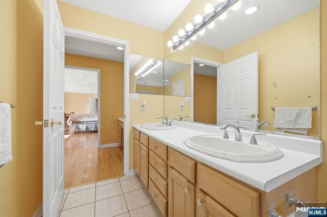 56 Burnet Hill Road, Livingston, NJ 07039