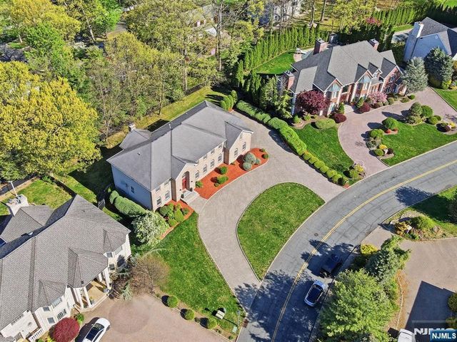 56 Burnet Hill Road, Livingston, NJ 07039