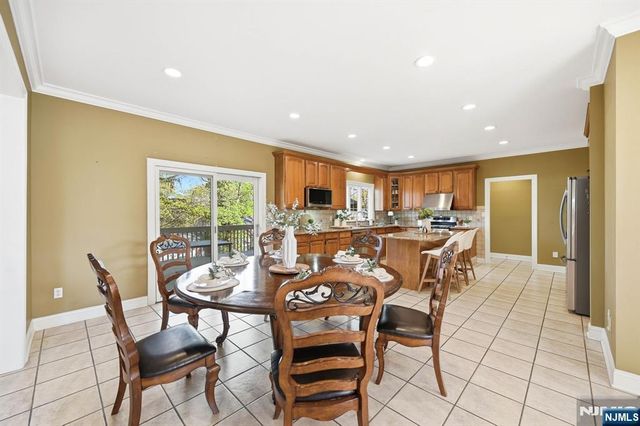 56 Burnet Hill Road, Livingston, NJ 07039