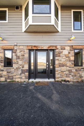 1080 Upper Tom Burke Road, Gallatin Gateway, MT 59730