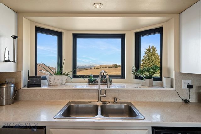 1080 Upper Tom Burke Road, Gallatin Gateway, MT 59730