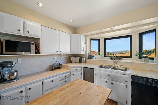 1080 Upper Tom Burke Road, Gallatin Gateway, MT 59730