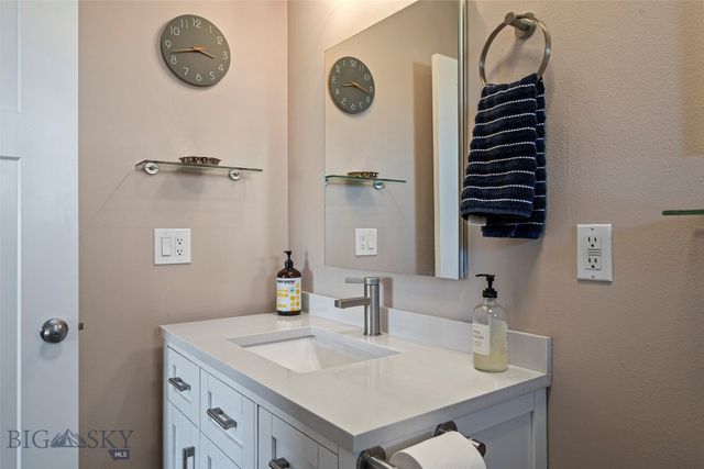 1080 Upper Tom Burke Road, Gallatin Gateway, MT 59730