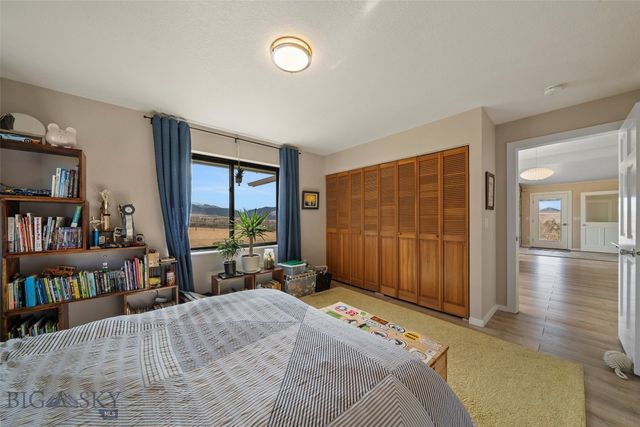 1080 Upper Tom Burke Road, Gallatin Gateway, MT 59730