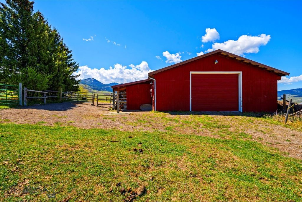 1080 Upper Tom Burke Road, Gallatin Gateway, MT 59730 photo 7
